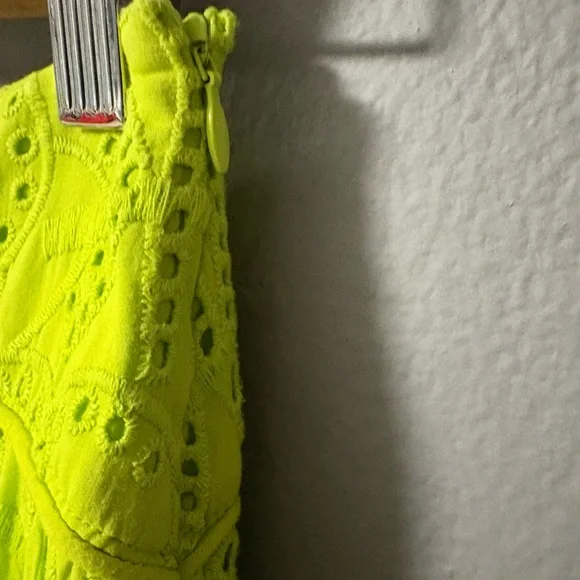 Farm Rio Monstera Eyelet Midi Skirt in Green. Size XXS - Picture 10 of 14